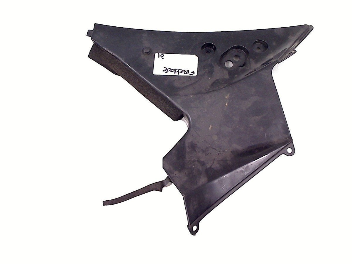 CARENAGE INTERNE PANNEAU DROIT Honda (64590-MCJ-0000), Dhr. S. di Majo, Utilisé, Info@cama-motorparts.nl, P.J. Troelstraweg 8 8
3144 CX  MAASSLUIS, NL