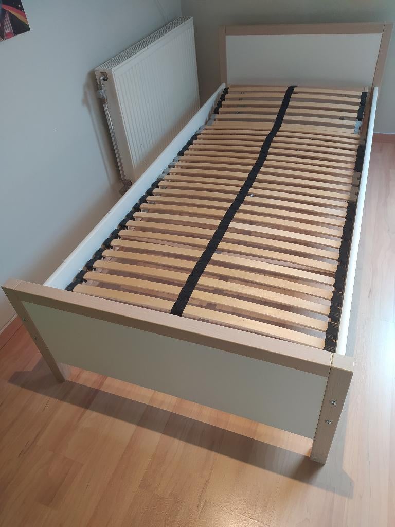 Bed 90 x 200 cm van Vroomshop Meubelen, Ophalen, 90 cm, Eenpersoons, Wit
