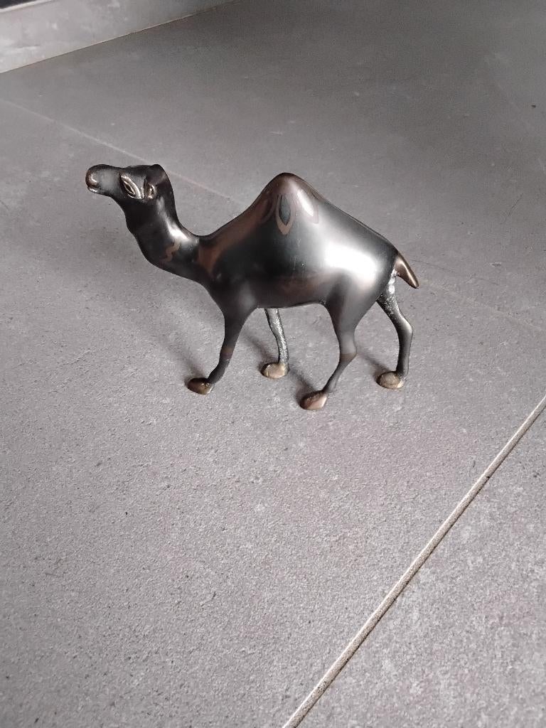 Bronzen beeldje kameel in zeer goede staat, Ophalen, Zo goed als nieuw, Dier