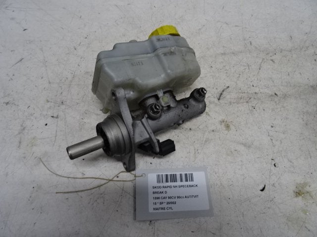 HOOFDREMCILINDER Skoda Rapid (01-2012/12-2019), Gebruikt, Skoda
