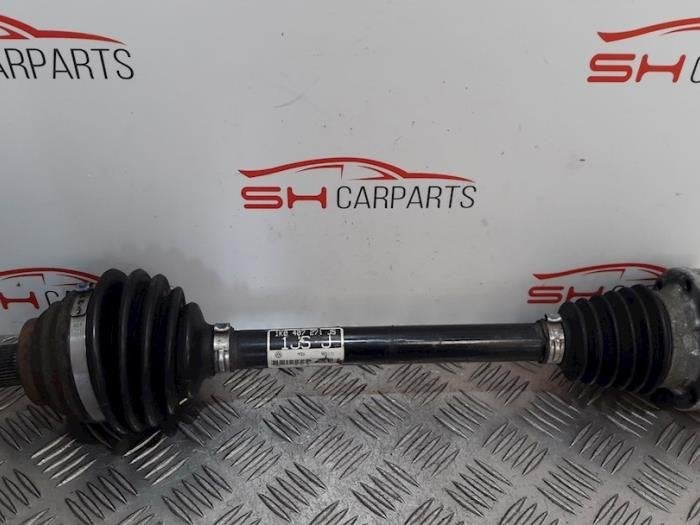 Arbre de transmission avant gauche d'un Volkswagen Golf, Volkswagen, -, 3 mois de garantie, Utilisé