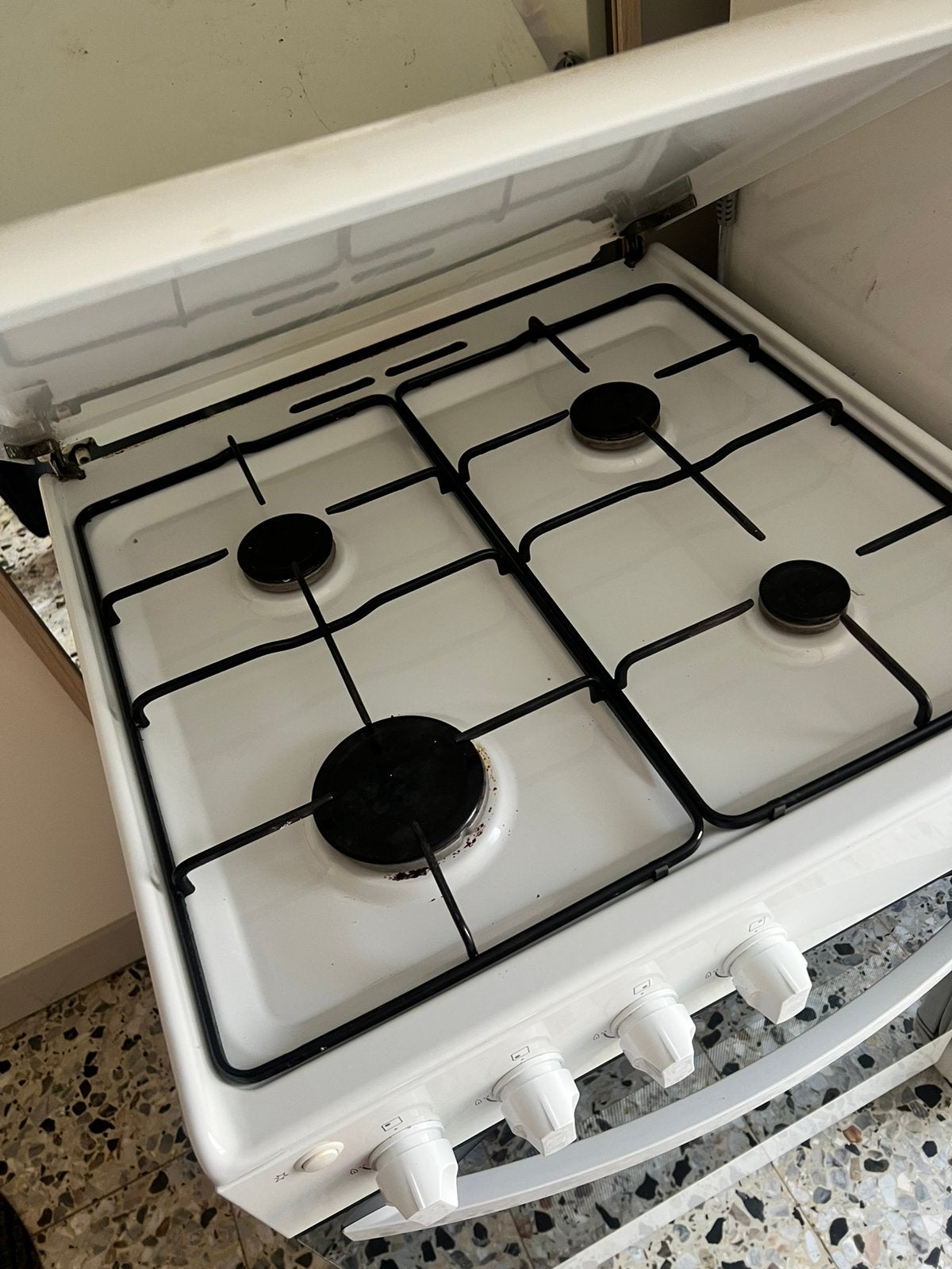 Bosch Koelkast met Diepvries + Zanussi Gasfornuis met Oven, Ophalen, Gebruikt, 4 kookzones, Gas