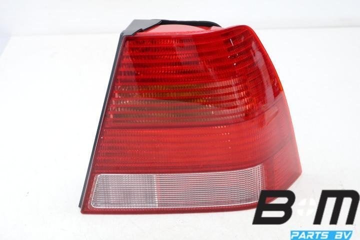 Achterlicht rechts VW Bora Sedan RHD 1J5945096AE, Autos : Pièces & Accessoires, Éclairage, Utilisé