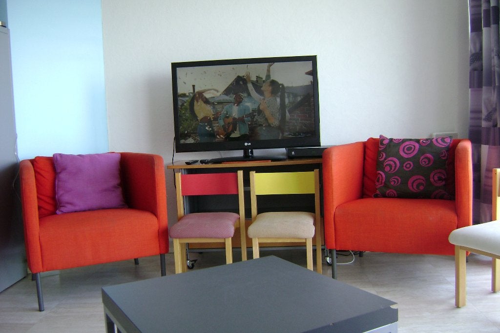 Net en verzorgd appartement zeedijk Westende., 50 m² of meer, Provincie West-Vlaanderen