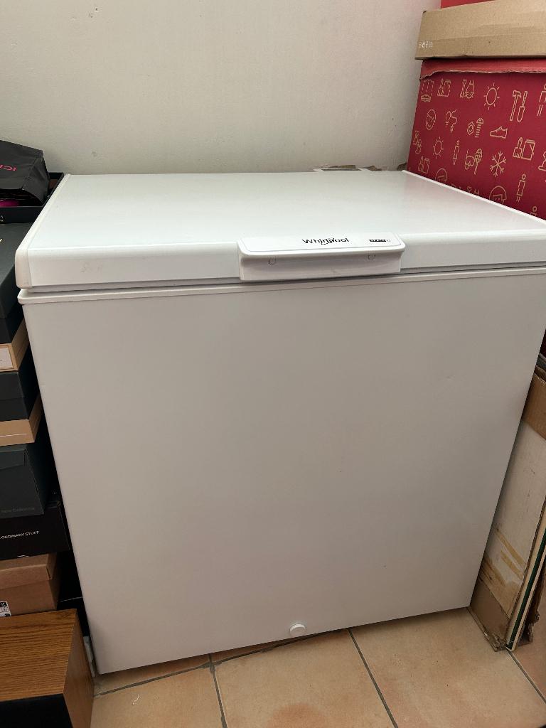 Congélateur coffre Whirlpool WHS2122, 204L, très bon état,, Congélateur, 85 à 120 cm, Enlèvement, Utilisé