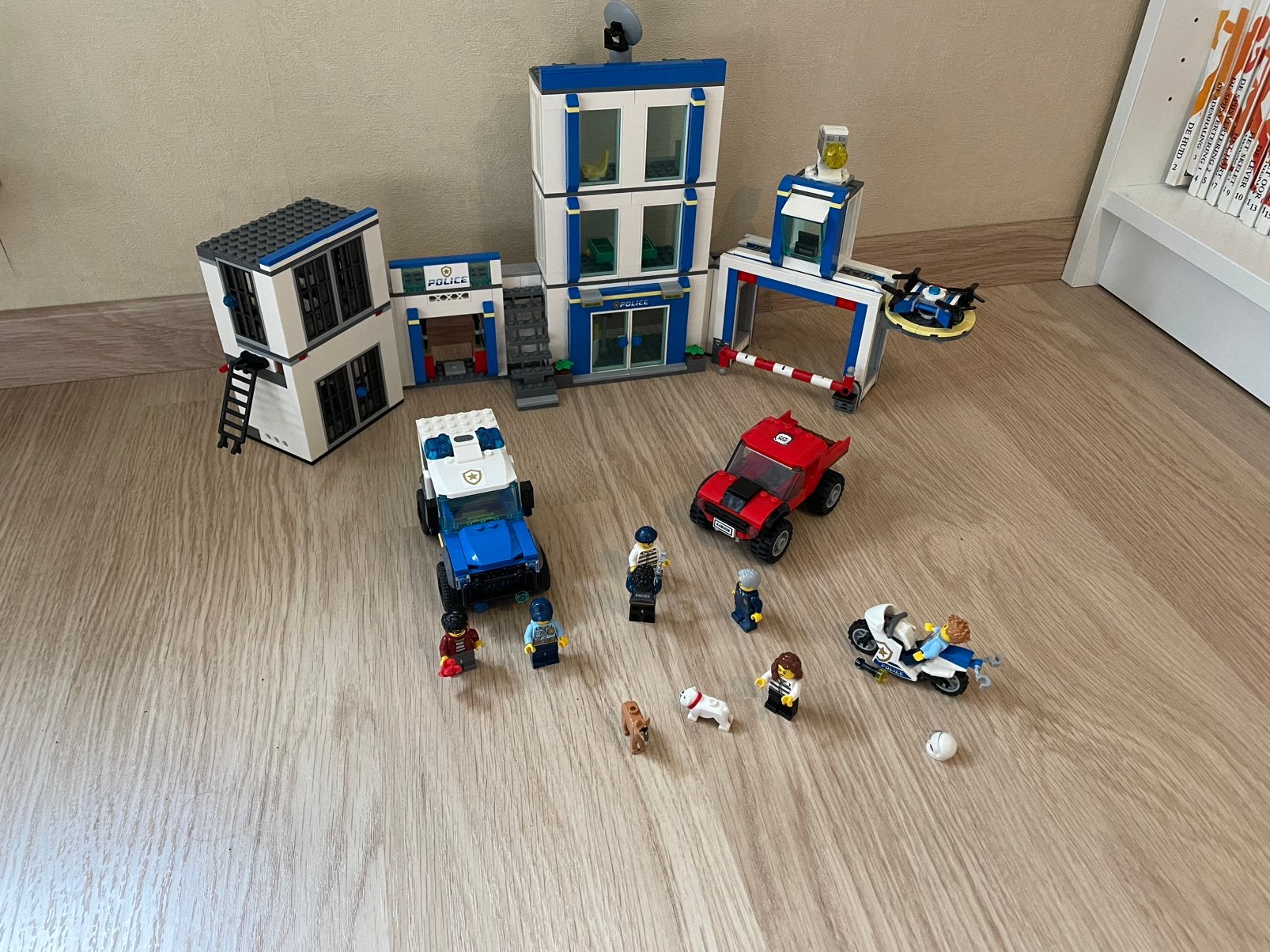 Lego city politiekantoor 60246, Enfants & Bébés, Jouets | Blocs de construction, Envoi, Comme neuf, Autres marques
