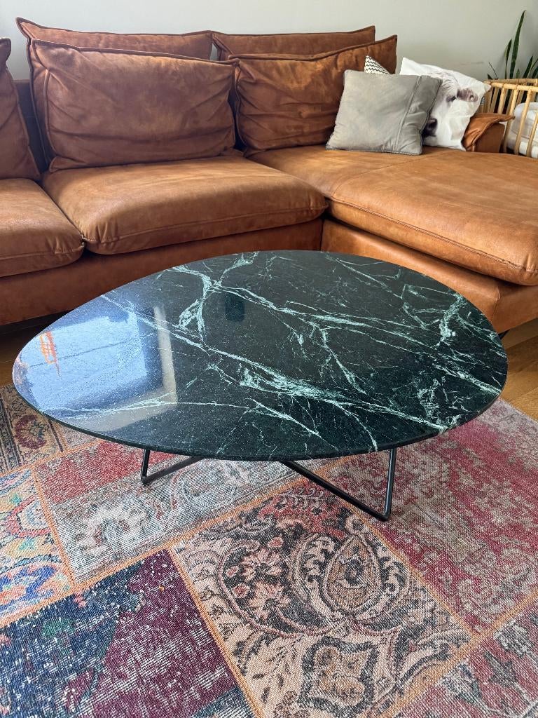 Prachtige groen marmeren salontafel Furnified, Huis en Inrichting, Ophalen, Overige materialen, 50 tot 100 cm, Trendy modern