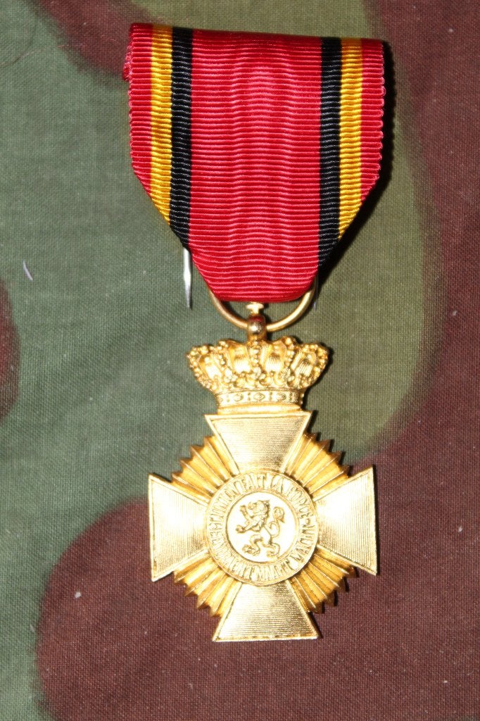 moed en toewijding 2de klasse, Collections, Objets militaires | Général, Enlèvement ou Envoi, Armée de terre, Ruban, Médaille ou Ailes