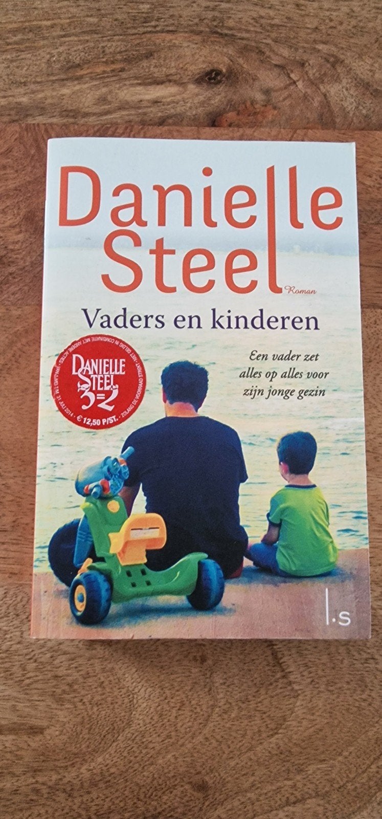 Danielle Steel - Vaders en kinderen, Boeken, Ophalen of Verzenden, Danielle Steel, Nederland