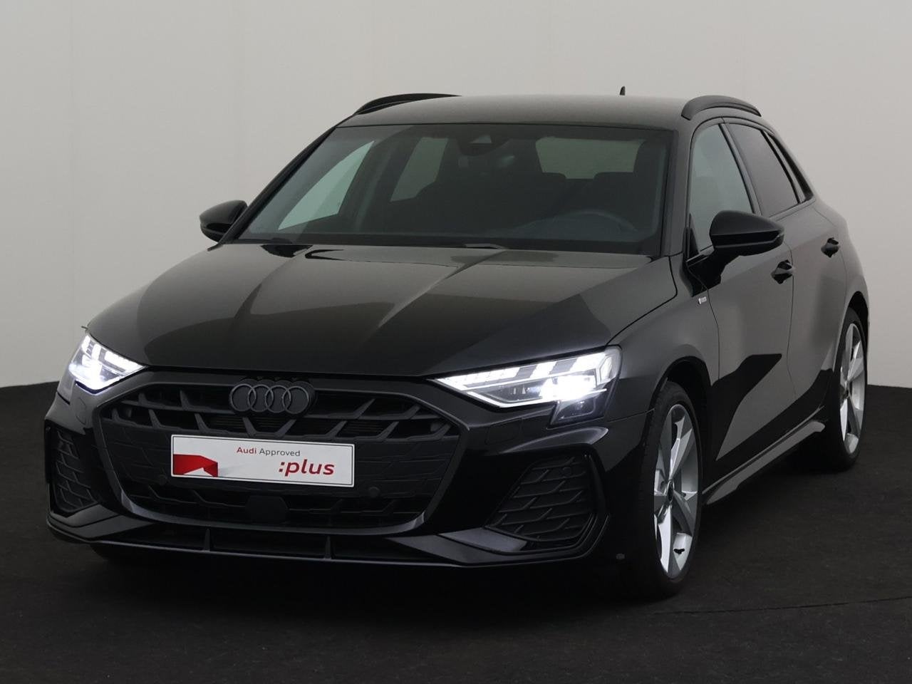 Audi A3 Sportback 30 TFSI MHEV Business Edition S line S tro, Automaat, Parkeerassistent, https://public.car-pass.be/vhr/d5befd17-d84f-49aa-89fa-0583a9756ed1
