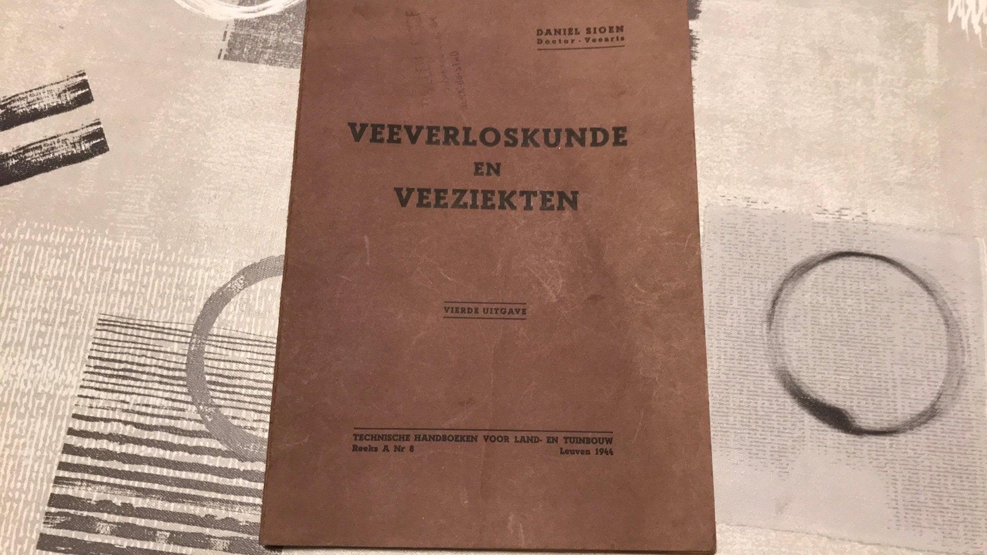 Veeverloskunde en veeziekten 1944, Ophalen of Verzenden