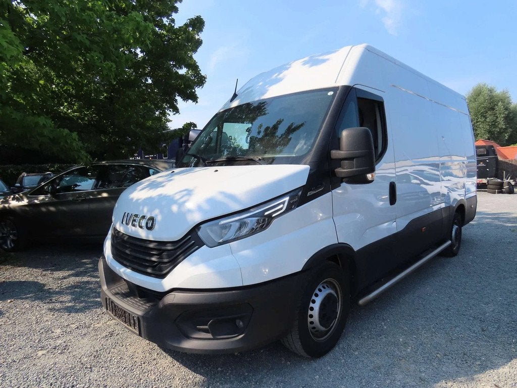 Iveco Daily 35C14V 2.3 Turbo VGT Hi-Matic LAADBRUG 15500eur, Gebruikt, Euro 6, Iveco, 136 pk