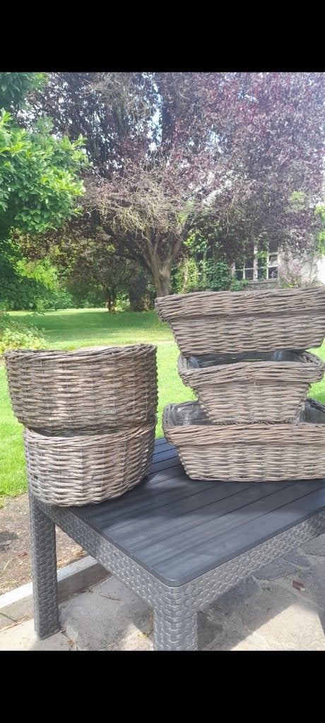 Rieten manden (5 beschikbaar), Huis en Inrichting, Ophalen, Ovaal, Riet, Mand