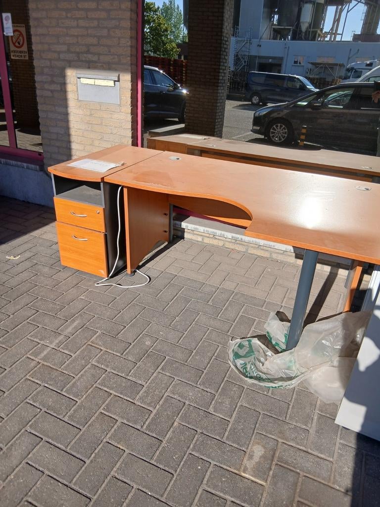 Gratis bureau., Huis en Inrichting, Ophalen