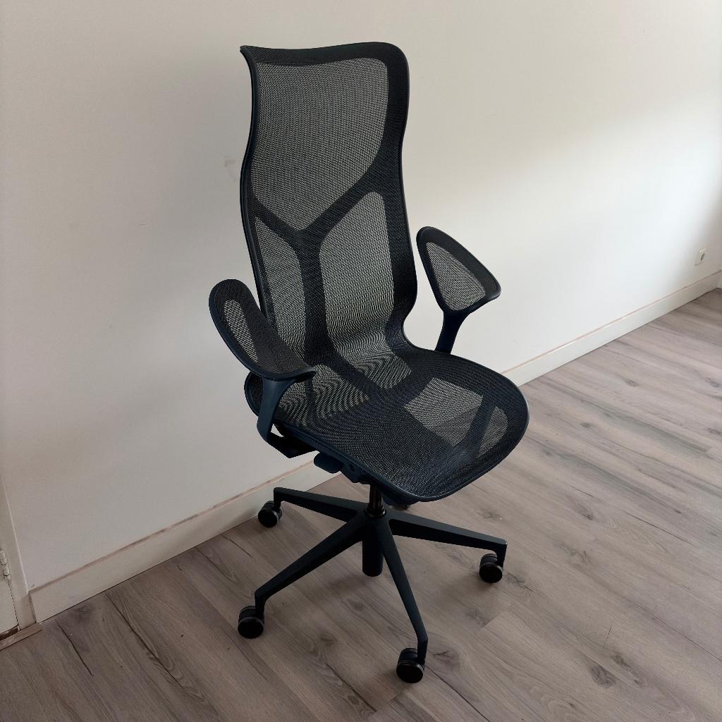 Herman Miller Cosm High-Back | Bureaustoel, Huis en Inrichting, Bureaustoelen, Ophalen, Blauw, Zo goed als nieuw, Bureaustoel