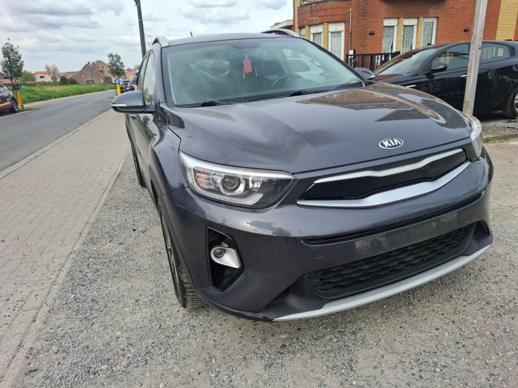 KIA STONIC 1.4 ESSENCE  TRÈS PROPRE CARNET D'ENTRETIEN COMPL, Autos, Argent ou Gris, Achat, Euro 6, Entreprise