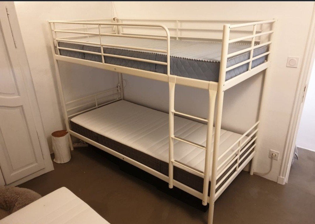 Lits superposés Svarta blanc ikea, Enlèvement, Lits superposés