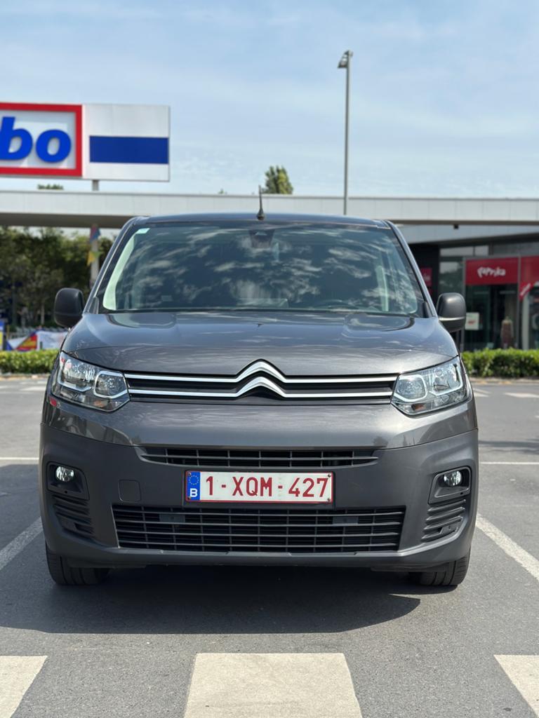 Citroën Berlingo Van Taille M – 1.5 BlueHDi 130, Auto's, Citroën, Berlingo, Automatische klimaatregeling, Diesel, Automaat, Zwart