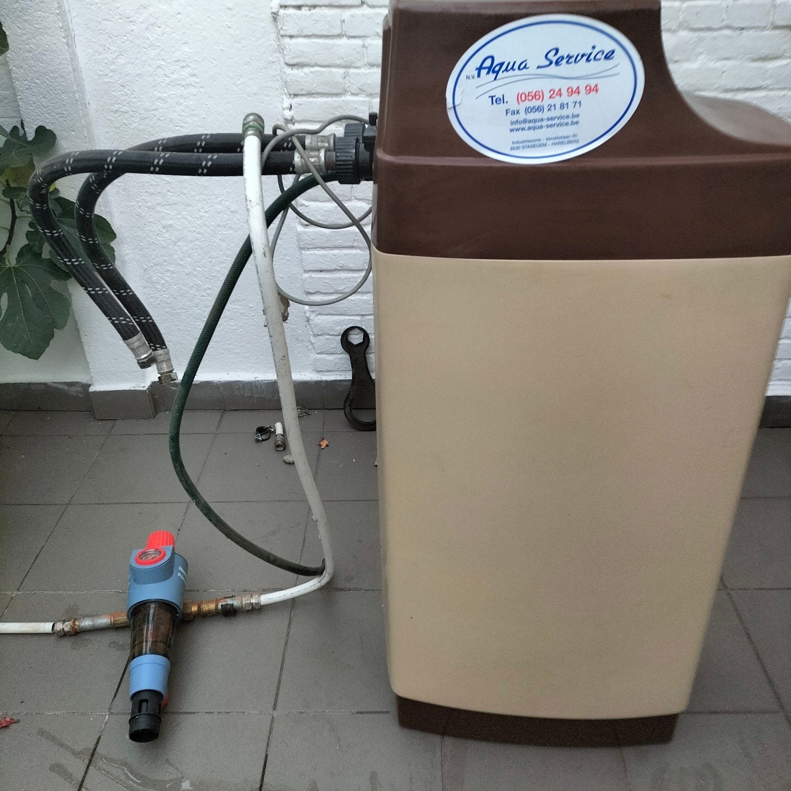 Adoucisseur d'eau en bonne état avec un filtre à eau supléme, Bricolage & Construction, Enlèvement ou Envoi