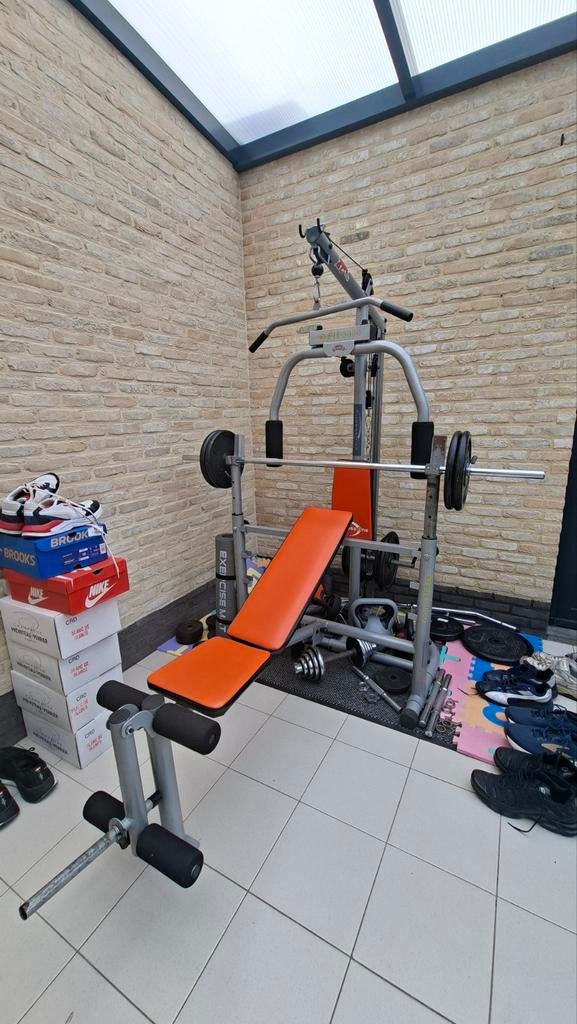 Fitness One - Multi/krachtstation, Sport en Fitness, Fitnessmaterialen, Gebruikt, Fitnessbank, Armen, Benen, Borst, Rug, Ophalen
