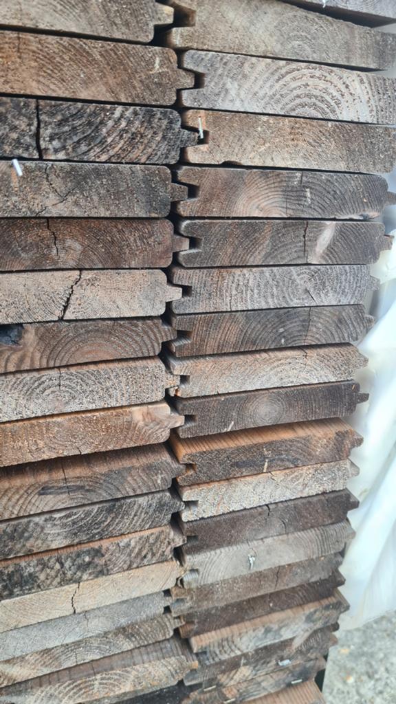 PROFILÉ EN BLOCS D'ÉPICÉA THERMOWOOD AVEC LANGUETTE ET RAINU, Bricolage & Construction, Bois & Planches, Enlèvement, Épicéa