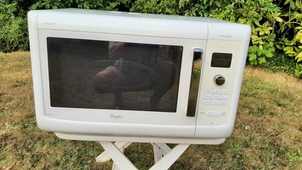Combi-Microgolfoven Whirlpool FT380 Family Chef, Elektronische apparatuur, Microgolfovens, Ophalen, Gebruikt, Draaiplateau, Combi-microgolfoven