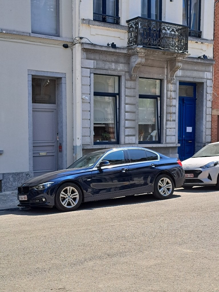 BMW F30 316D 2016 (Euro 6b) SportEdition Facelift Restyling, Auto's, BMW, 4 deurs, Achterwielaandrijving, 4 cilinders, Blauw