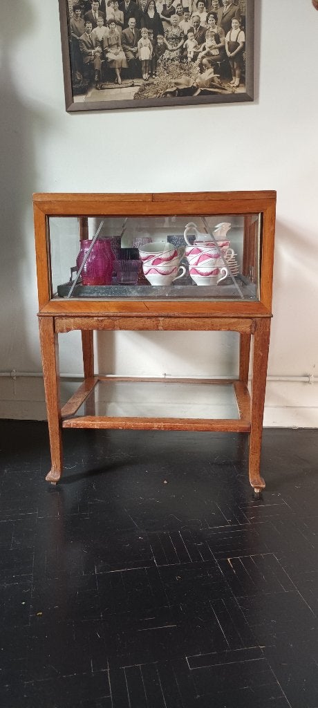 1930 T kastje, Antiek en Kunst, Curiosa en Brocante, Ophalen