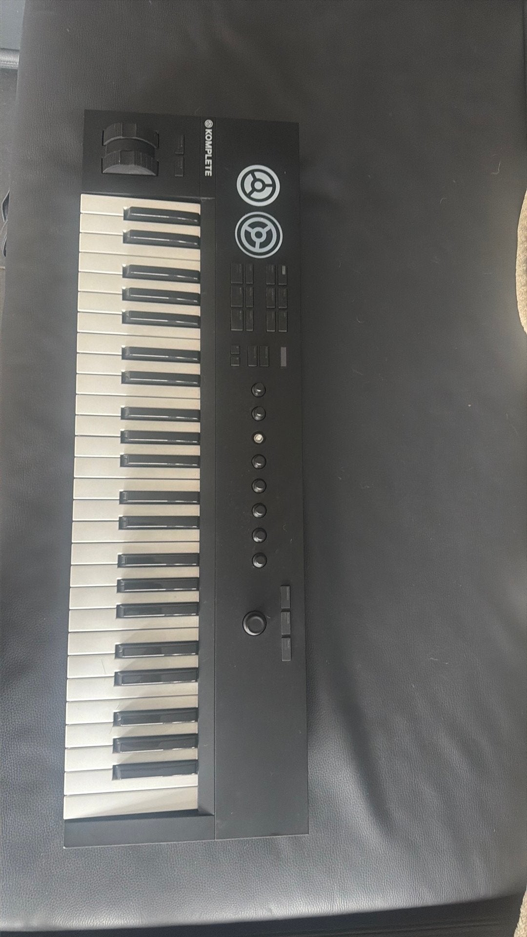 Komplete Kontrol A49, Gebruikt, Midi-aansluiting, Ophalen, 49 toetsen