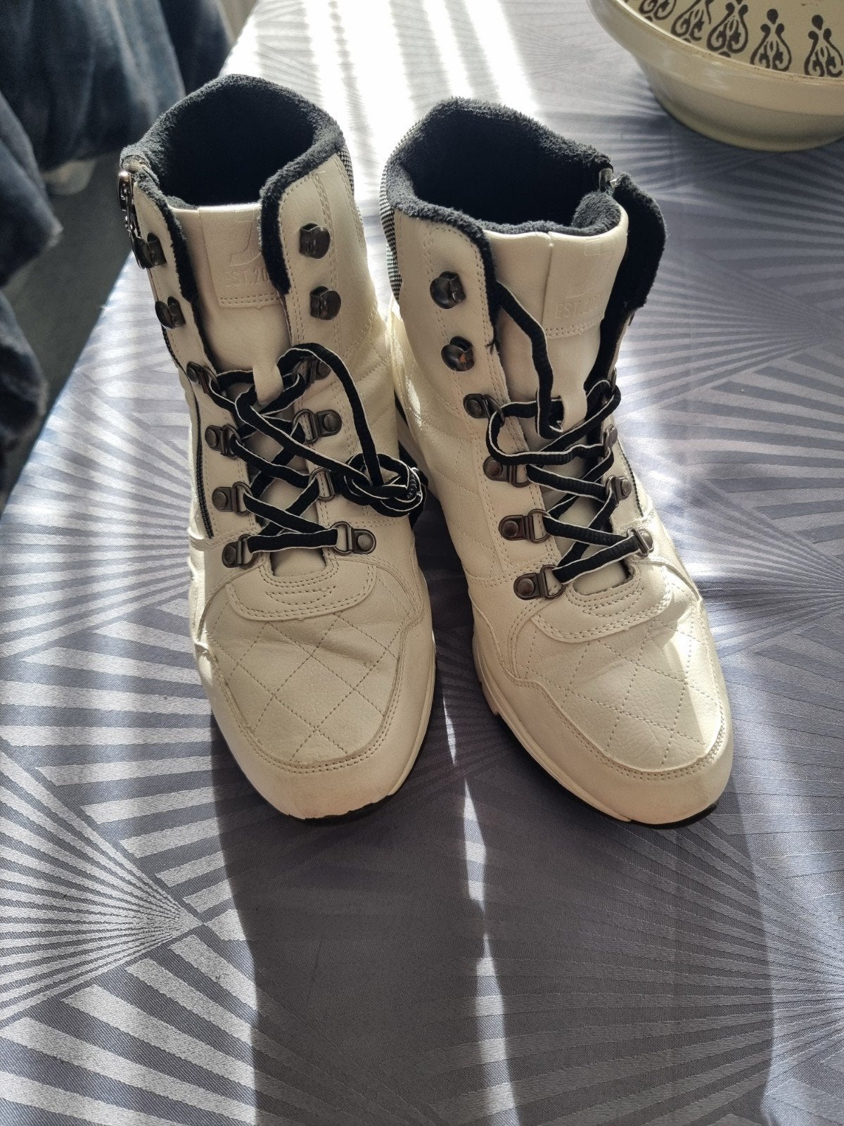 ️ ❄️ Op zoek naar warme, comfortabele en stijlvolle winterbo, Enlèvement ou Envoi, Boots et Botinnes, Blanc, SJ Life Style
