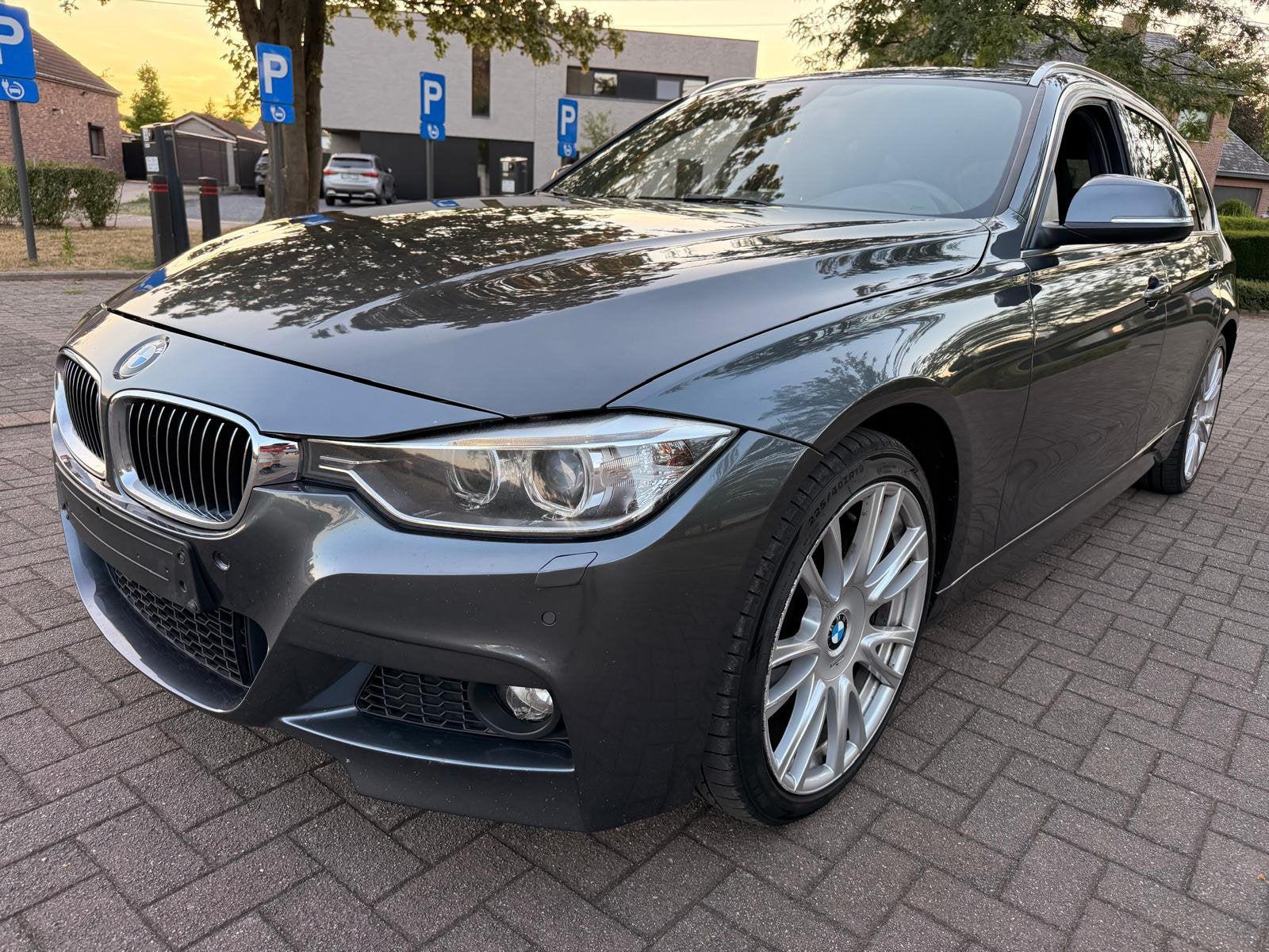 (Keuring) Bmw 330D xDrive *Lichte Vracht* | 258 PK, Proper!, Auto's, Automaat, Bedrijf, Diesel, Vierwielaandrijving