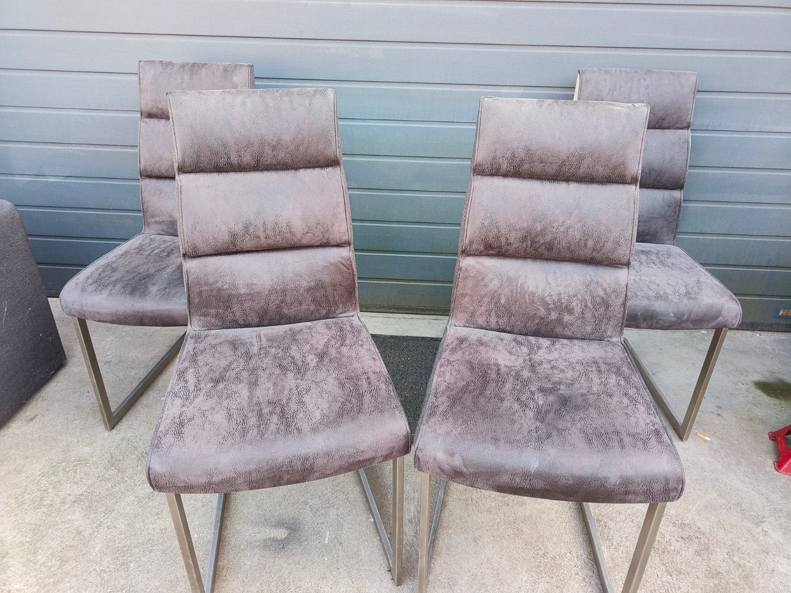 8 stoelen (2X4), Ophalen