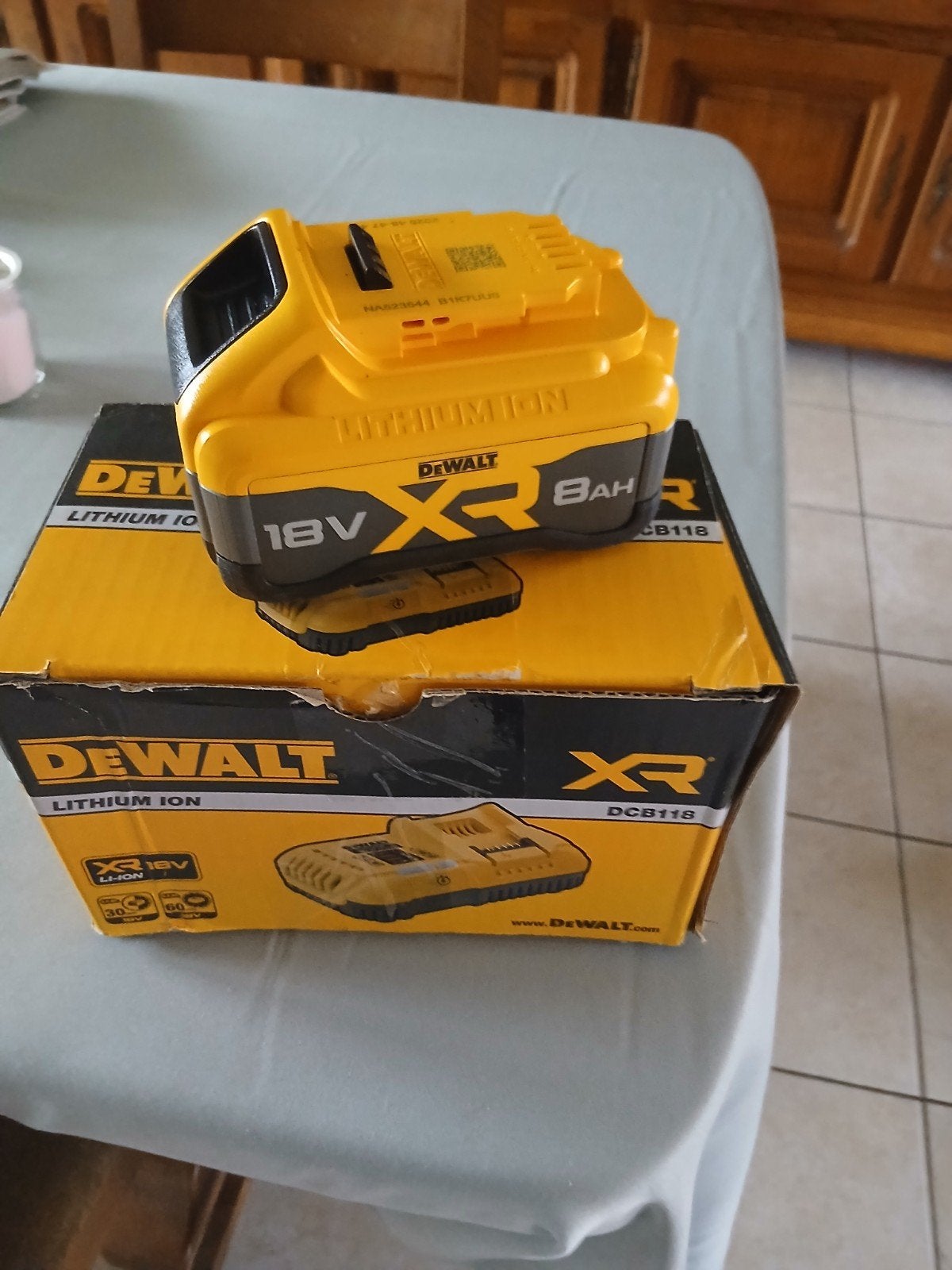dewalt, Doe-het-zelf en Bouw, Ophalen