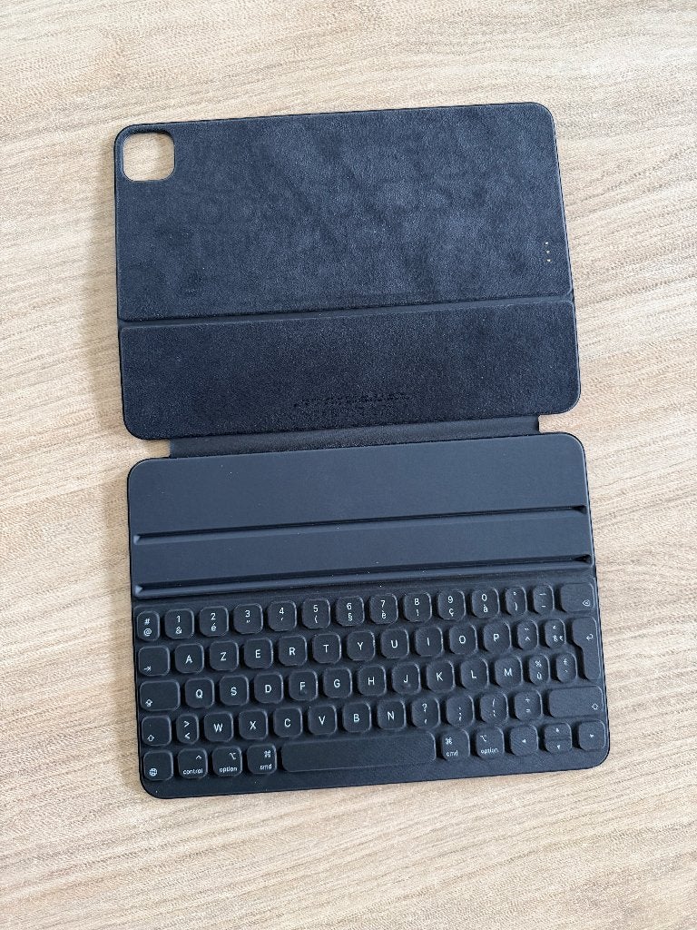 Apple Smart Keyboard Folio case azerty iPad Air/Pro 11 inch, Computers en Software, Ophalen, 11 inch, Bescherming voor- en achterkant