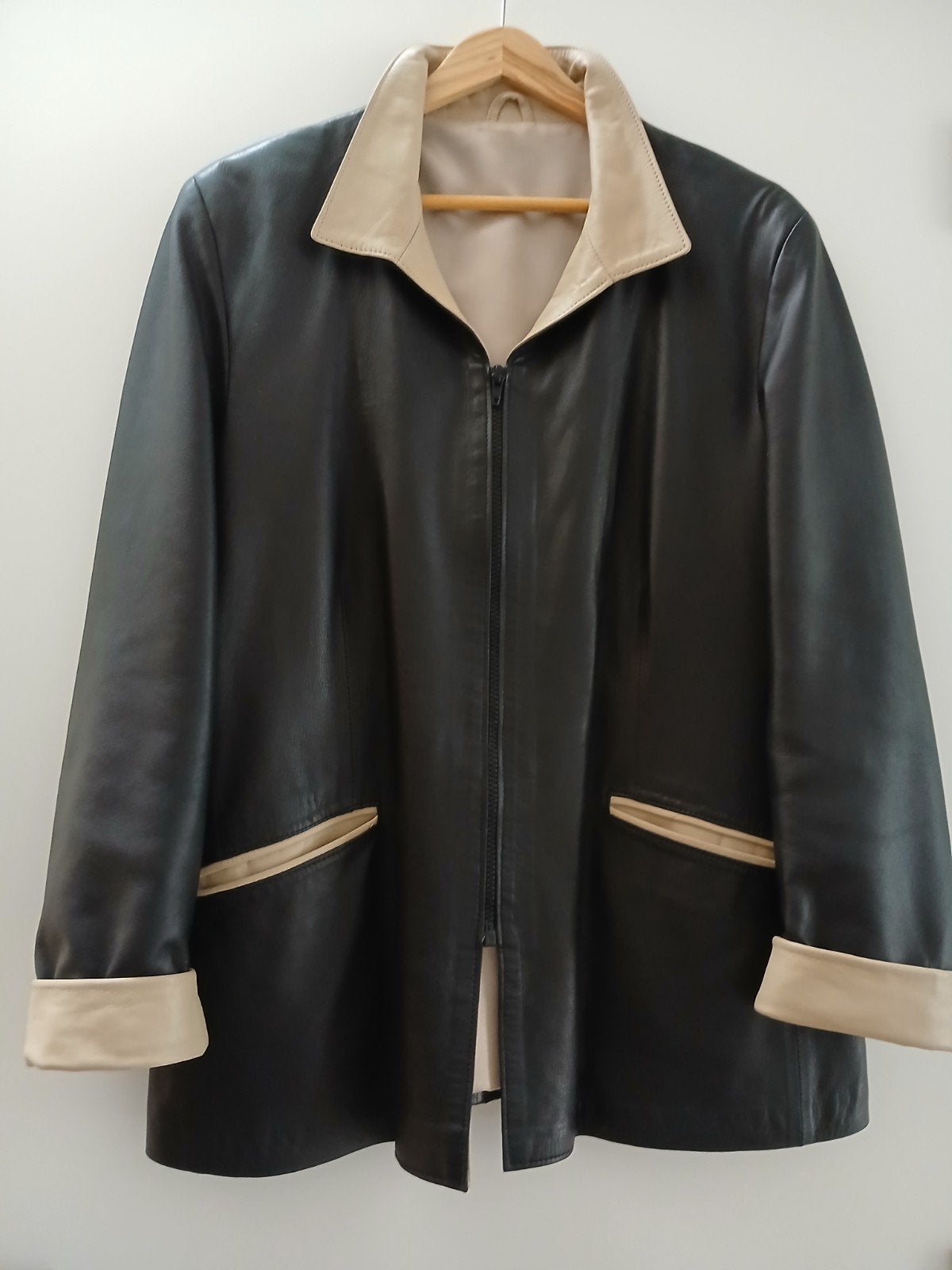 Eigentijdse echte lederen dames jas, maat 44/46, Kleding | Dames, Ophalen, Maat 42/44 (L), Beige
