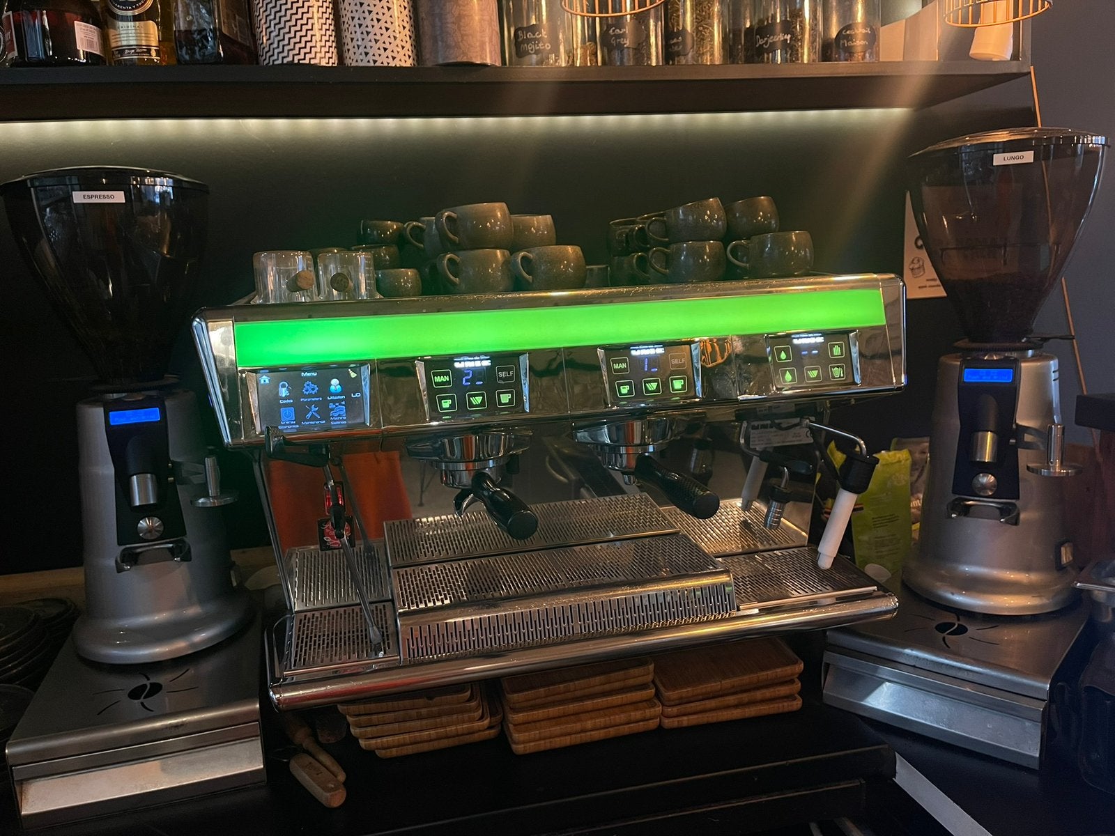 Professionele koffiemachine, Zakelijke goederen, Ophalen, Koffie en Espresso