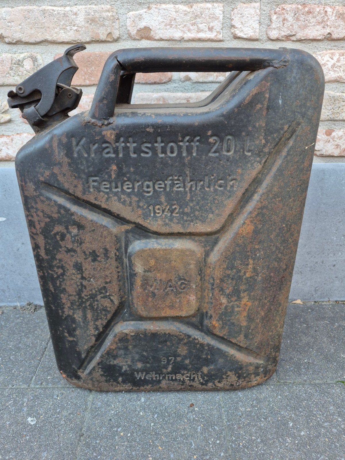 Wehrmacht jerrycan, Enlèvement ou Envoi