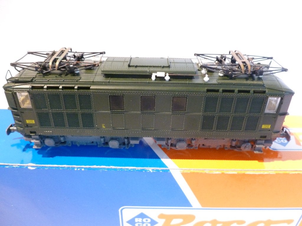 TRAINS HO, Hobby en Vrije tijd, Modeltreinen | H0, Ophalen of Verzenden, Gelijkstroom, Locomotief, Roco