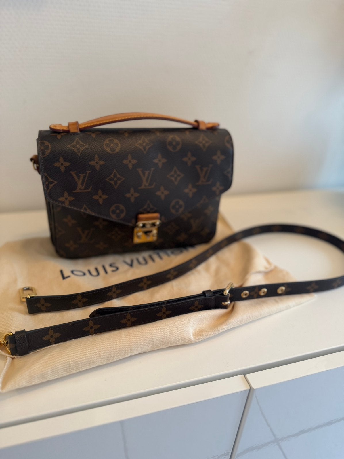 Louis Vuitton Metis, Handtassen en Accessoires, Tassen | Damestassen, Ophalen, Gebruikt