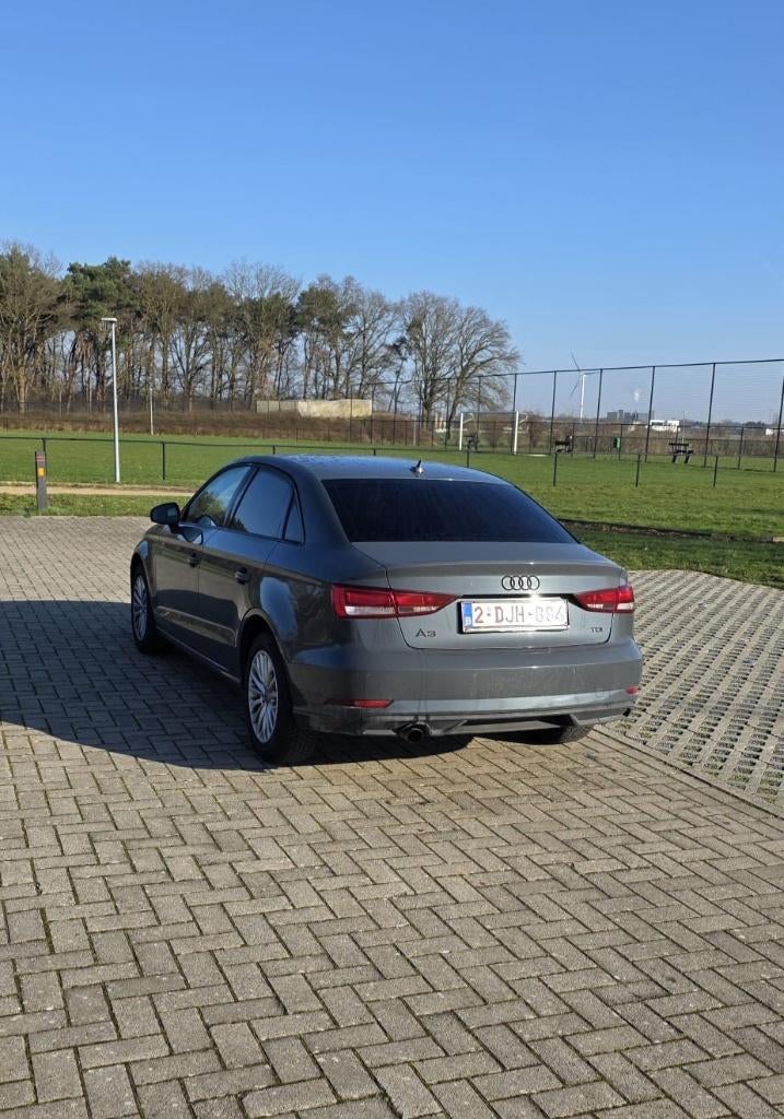 Audi A3 1.6 TDI, Autos, Argent ou Gris, Euro 6, 103 g/km, Entretenue par le concessionnaire