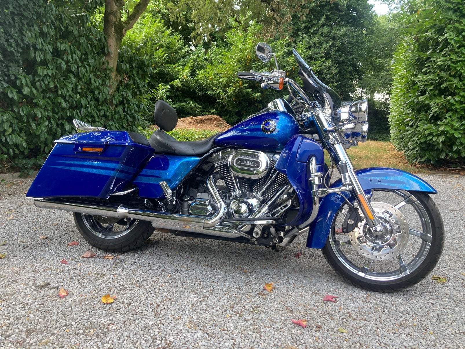Harley Davidson road king cvo, Motos, Particulier