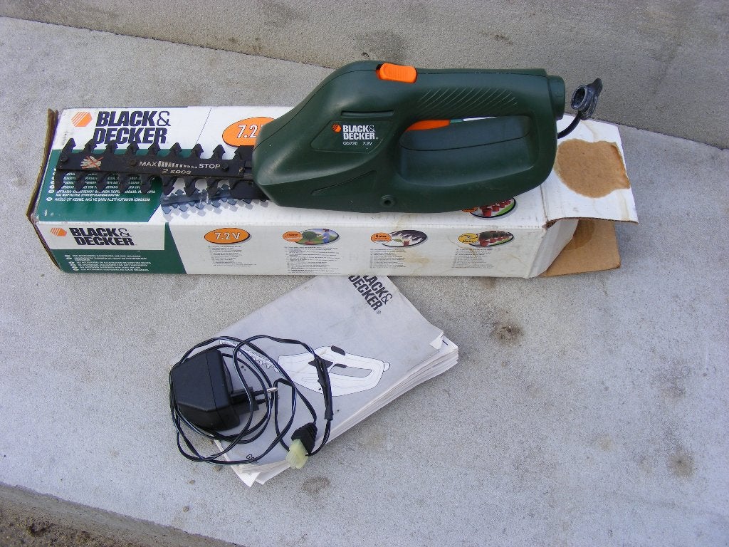 Kleine haagschaar - Black&Decker - heggeschaar, Ophalen of Verzenden, Zo goed als nieuw, Accu, Black&Decker