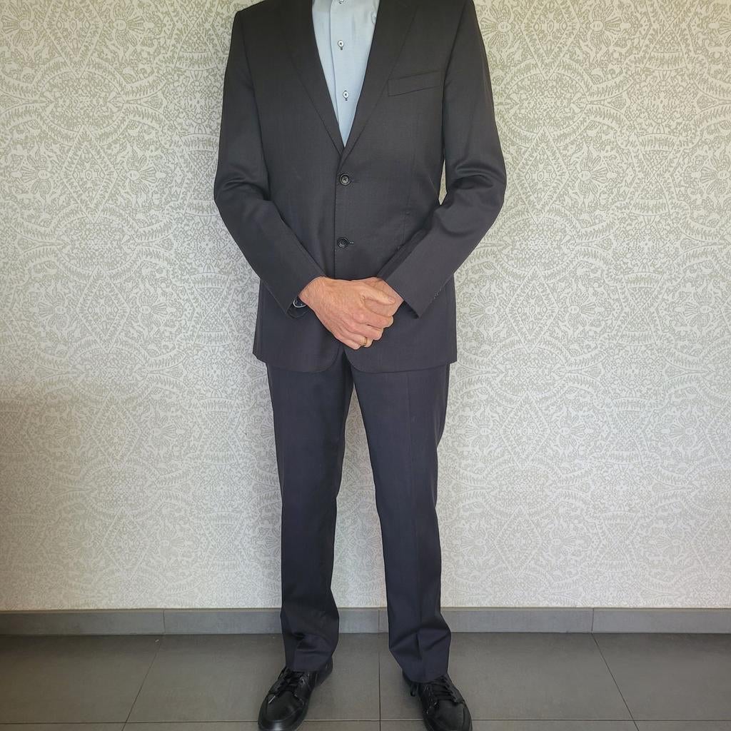 Donkerblauw kostuum Zegna maat 50, Kleding | Heren, Kostuums en vesten, Maat 48/50 (M), Ophalen