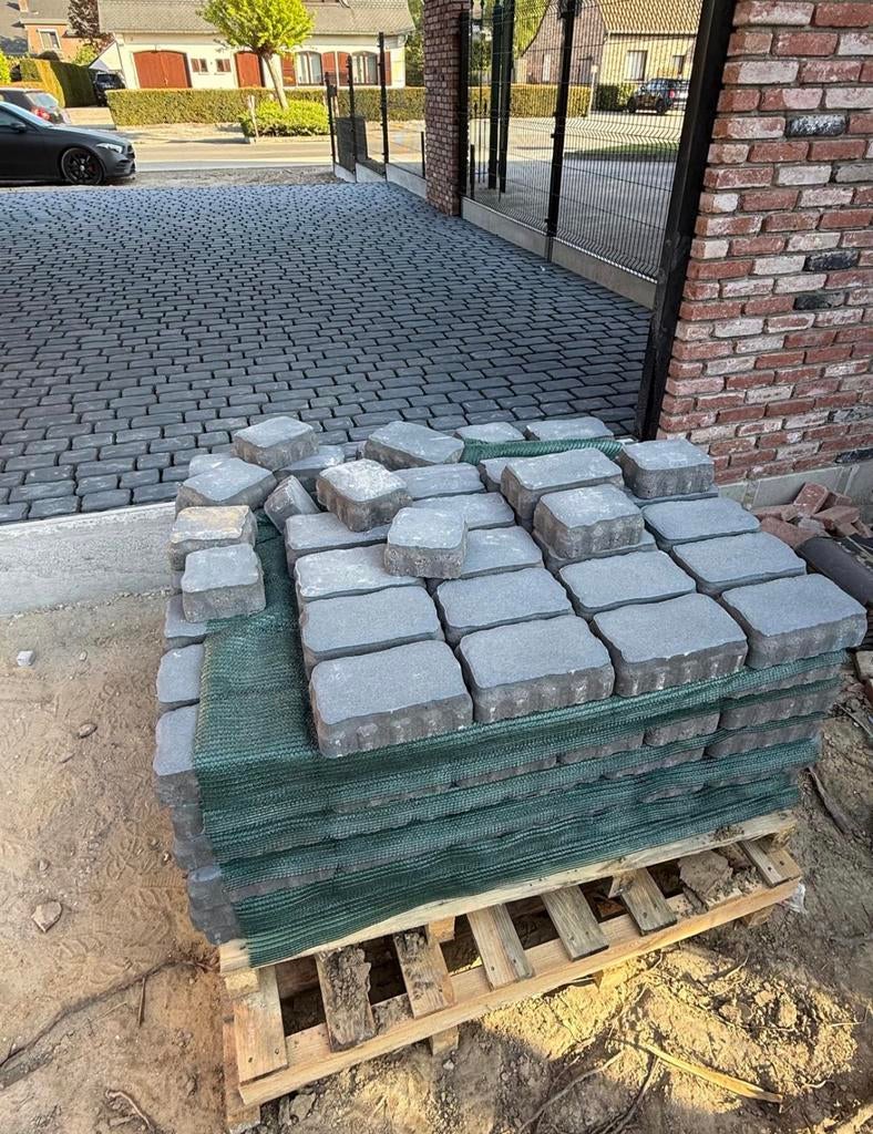 Courstones kaseien, Ophalen, Zo goed als nieuw, Beton