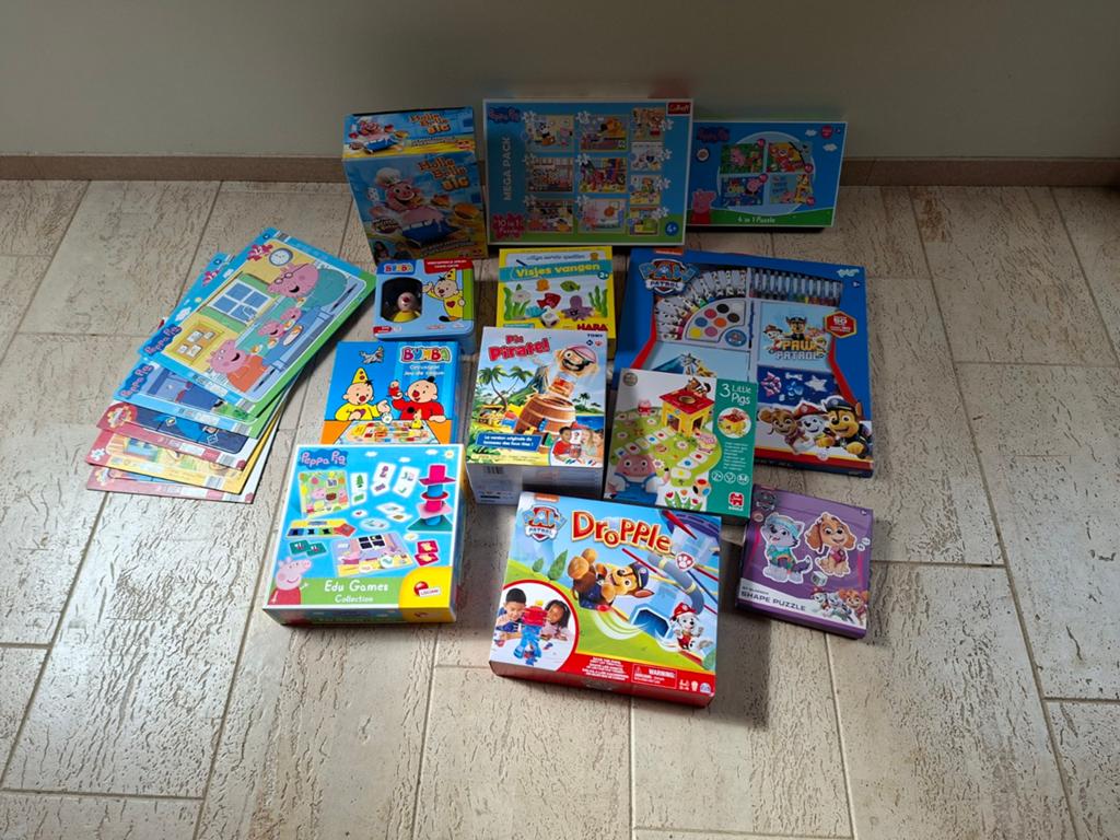 Kinderspelletjes en puzzels leeftijd tussen 2 en 4 jaar, Enlèvement ou Envoi, Utilisé, 2 à 4 ans