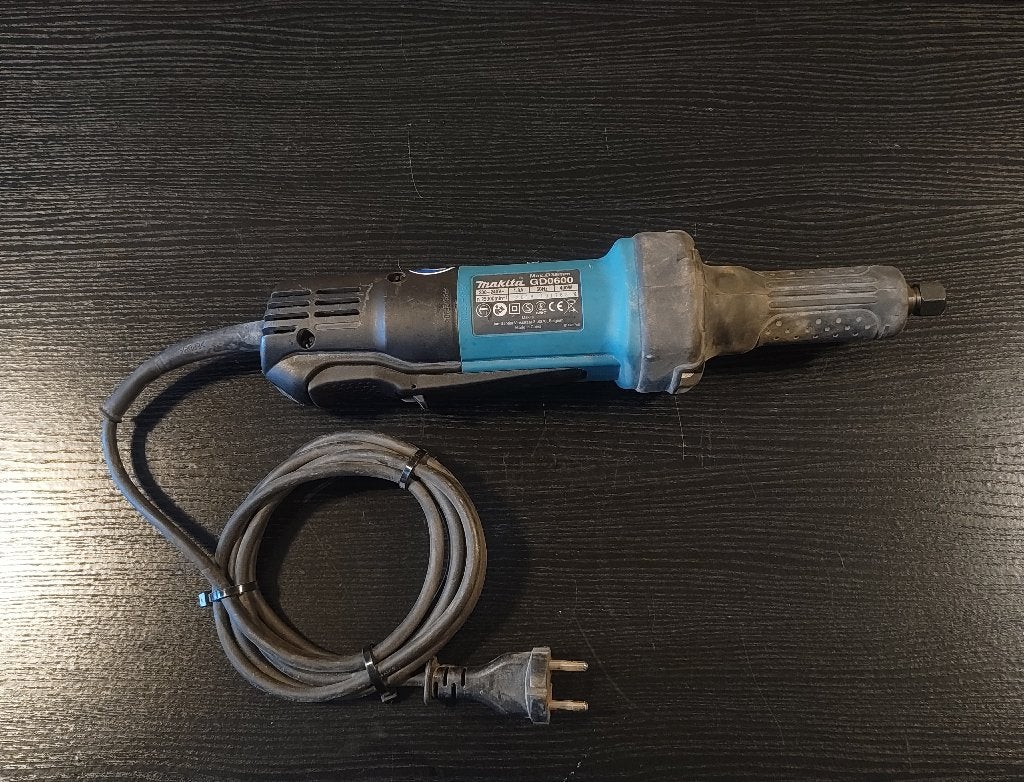Meuleuse droite Makita GD0600, Bricolage & Construction, Outillage | Meuleuses, Enlèvement, Utilisé, Moins de 700 watts, Meuleuse droite