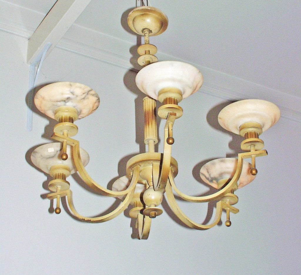 Lustre en albâtre des années 40., Enlèvement