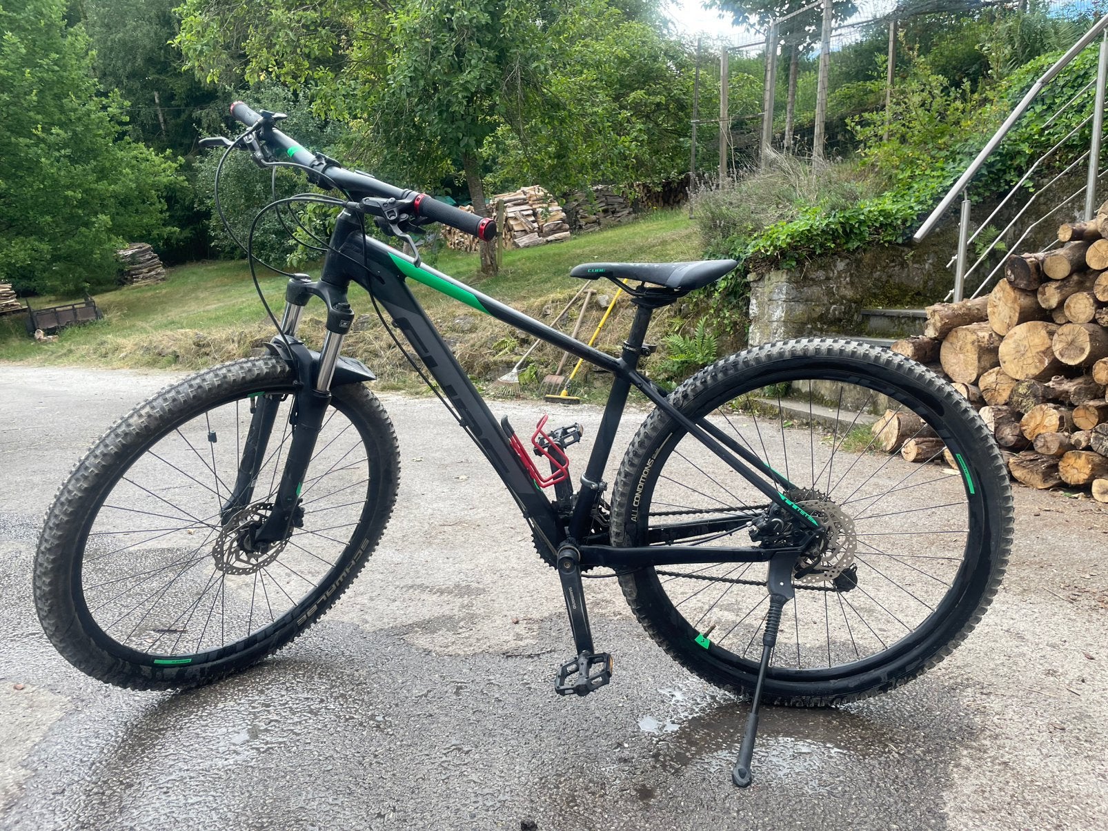 VTT enfant/ado Cube, Vélos & Vélomoteurs, VTT semi-rigide, Enlèvement, Utilisé, Frein à disque