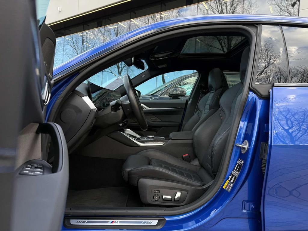 BMW i4 Verkocht,Sold,Vendu (bj 2023, automaat), Auto's, BMW, Gebruikt, Zwart, 544 pk, Blauw