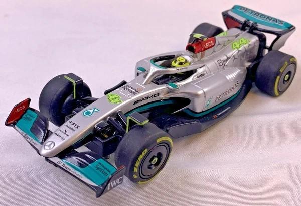Carrera GO Mercedes-AMG F1 W13 Hamilton Auto 1:43 slotcar, Kinderen en Baby's, Speelgoed | Racebanen, Zo goed als nieuw, Racebaan
